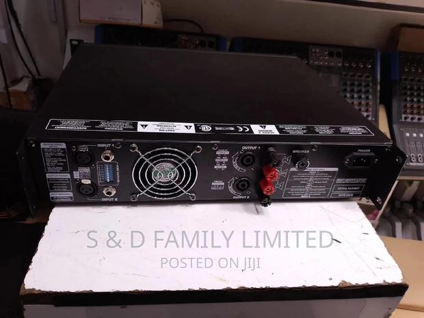 Behringer EP4000 Amplifier - thumbnail 2