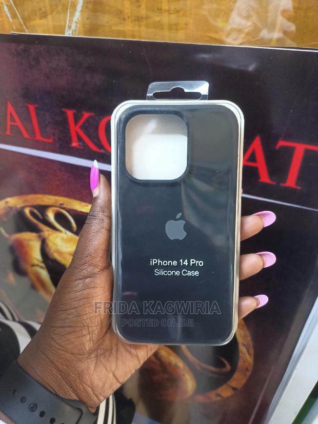 iPhone 14 Pro Black Silicone Case