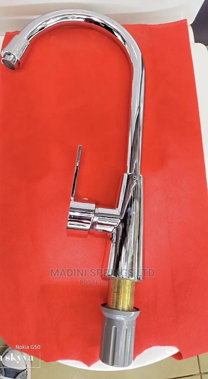 Lever, Star Knob Chrome Taps(With Aerators for Sinks)