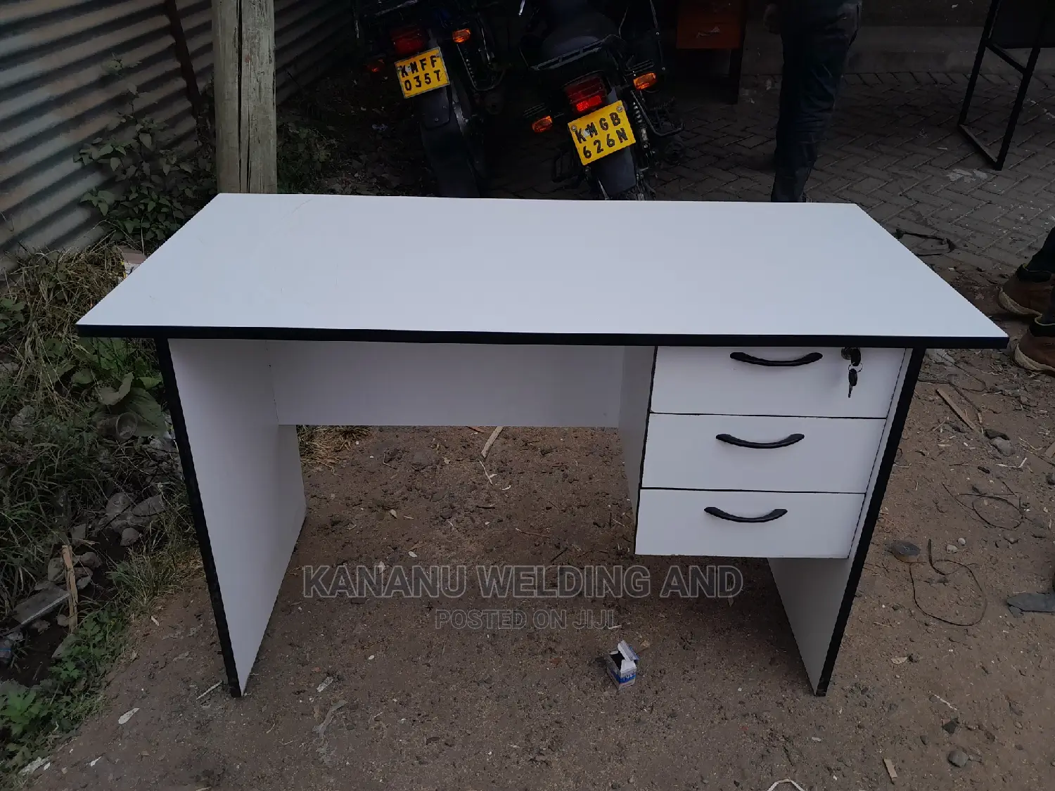 Office Desk