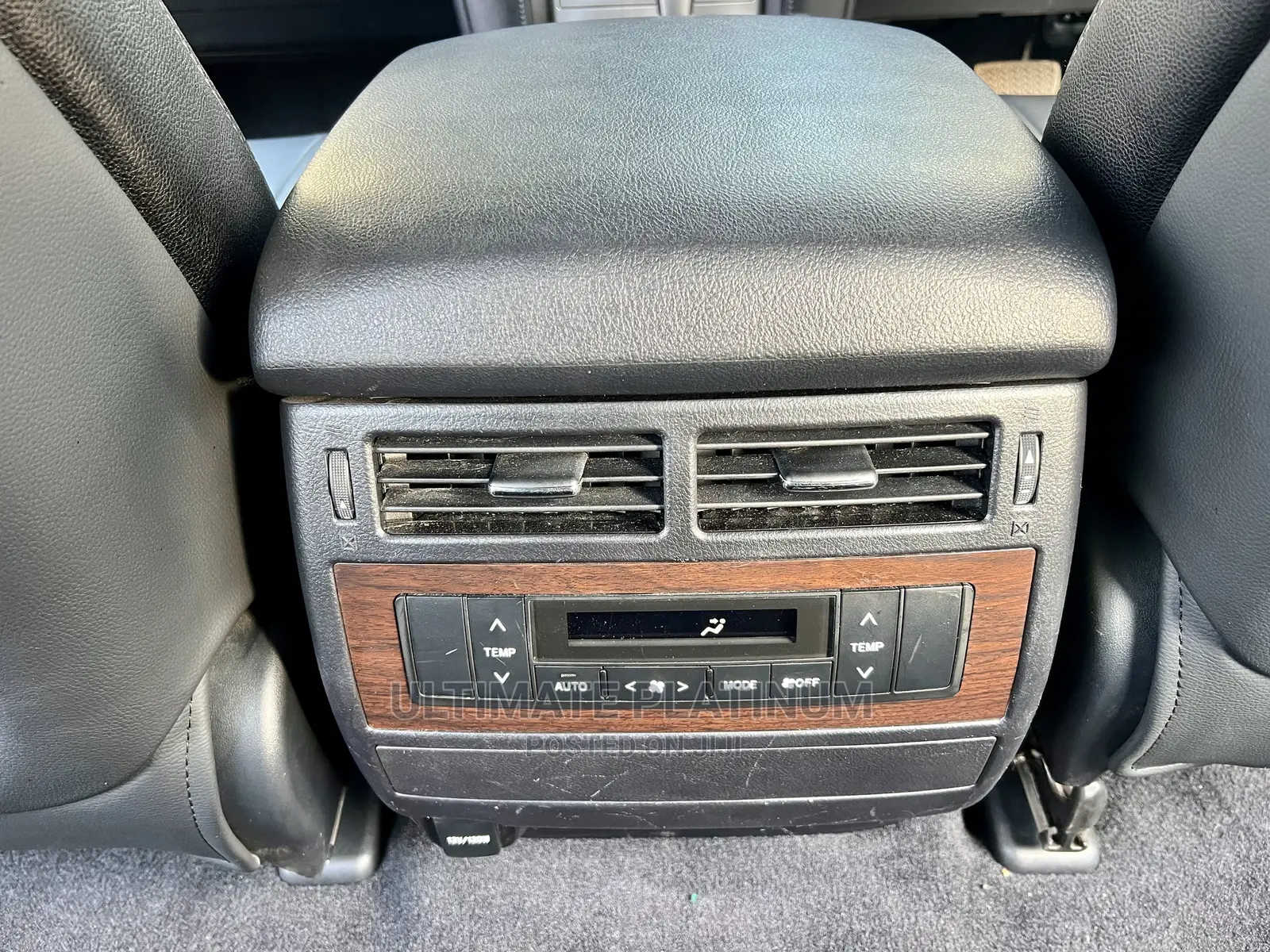Toyota Land Cruiser 4.6 V8 ZX 2016 White
