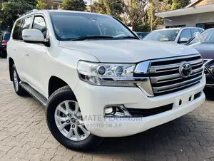 Toyota Land Cruiser 4.6 V8 ZX 2016 White