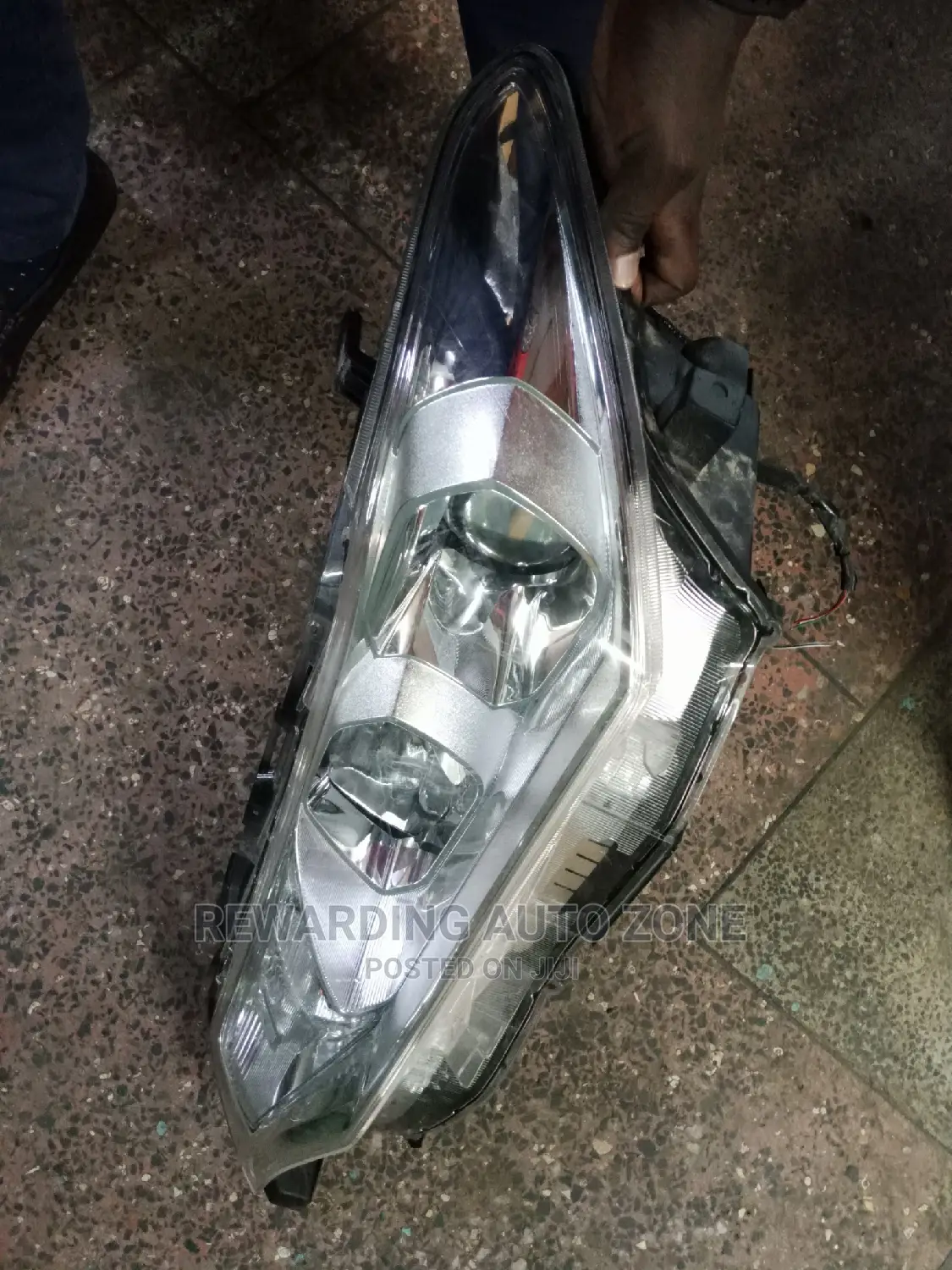 Fielder 165 Non Xenon Headlights.