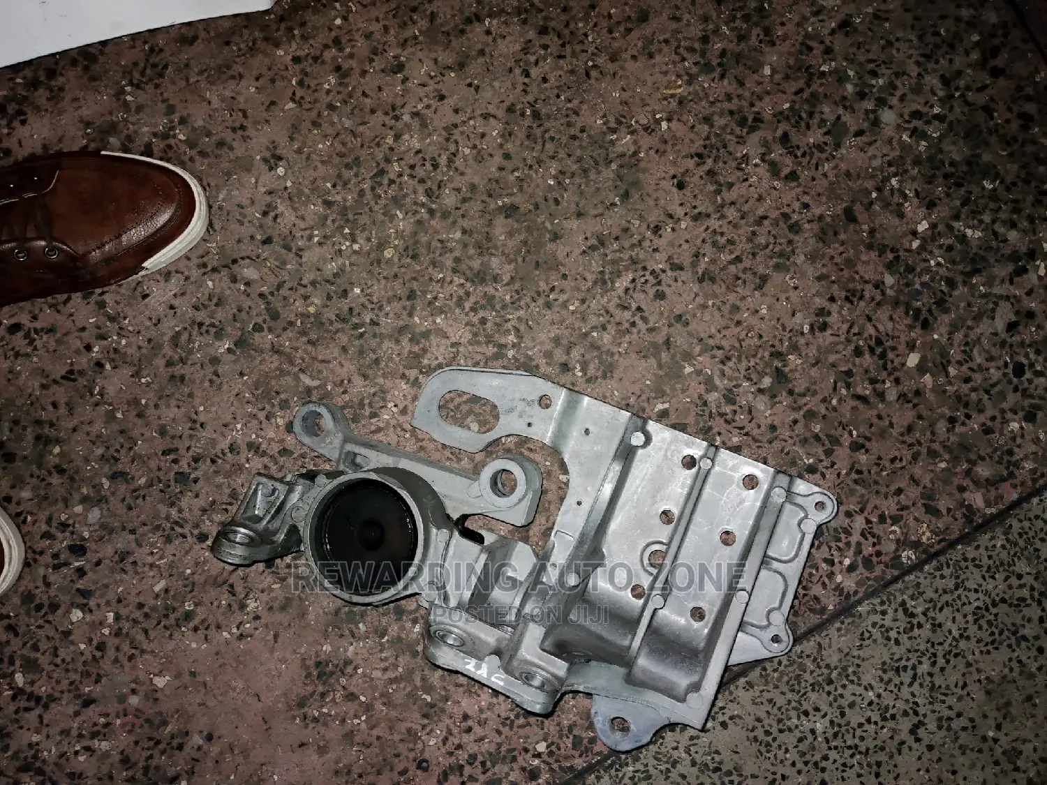 Nissan Dualis Engine Mountain