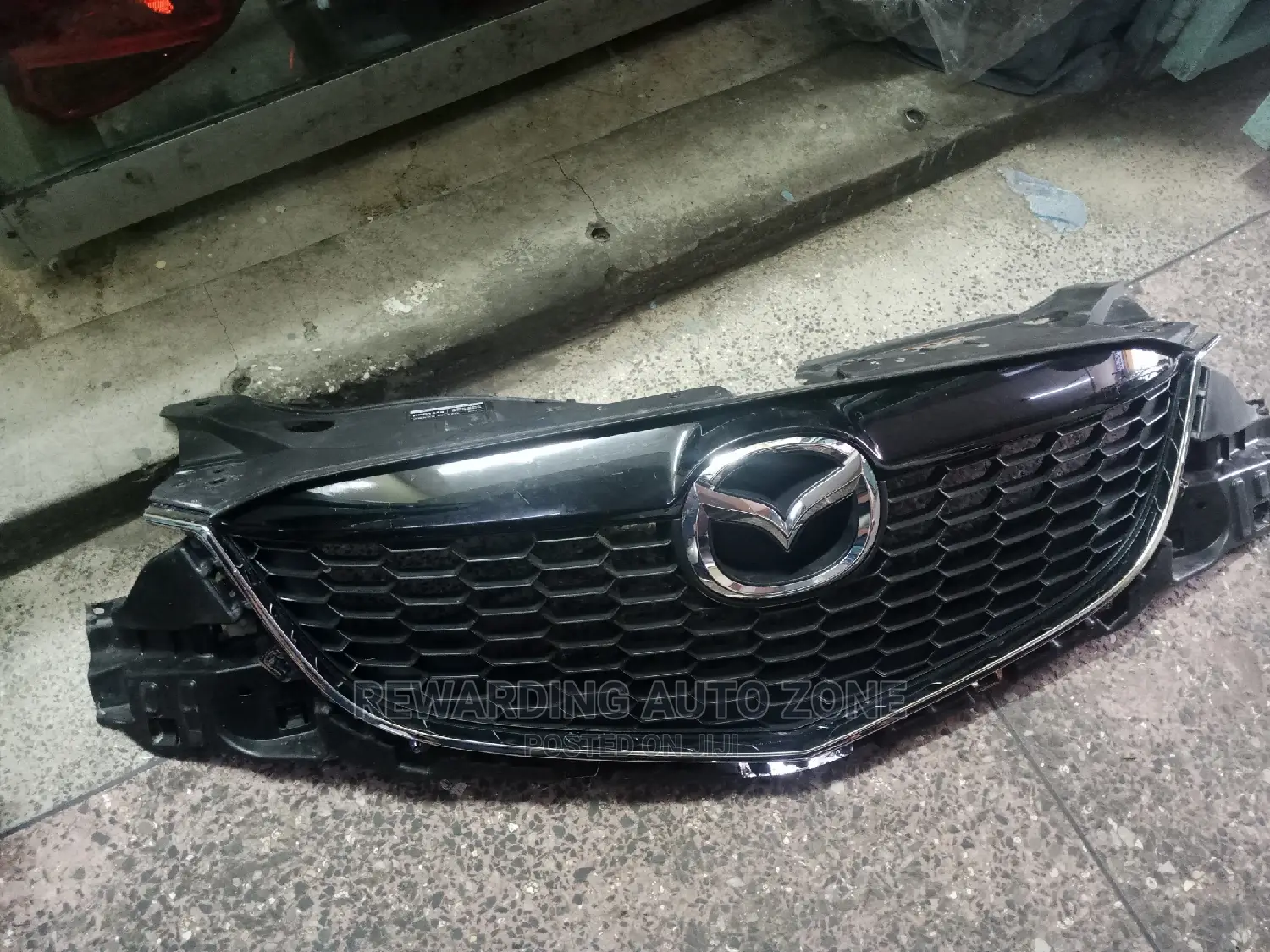Mazda CX-5 Grille.