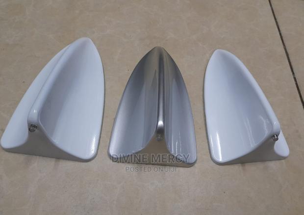 Universal Antenna/ Fin Antenna - main view