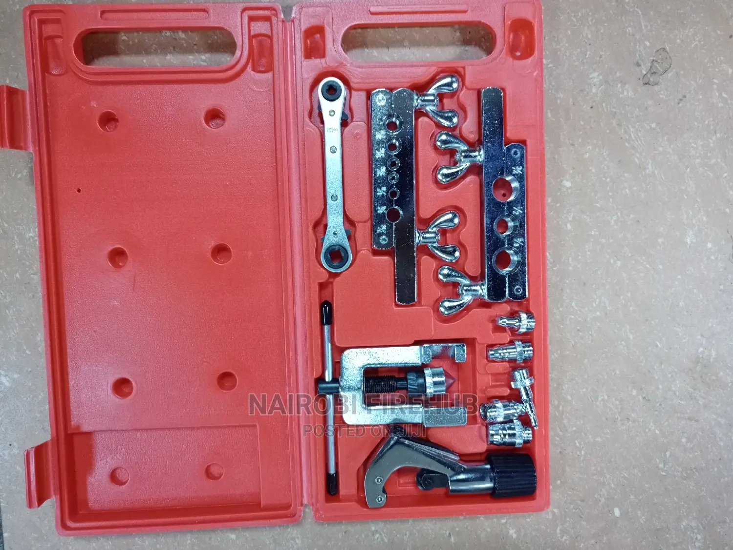 Flaring Kit Complete With Pipe Cutter