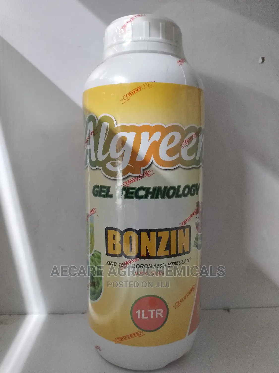 Bonzin (Zinc and Boron Fertilizer)Algreen Npk:14.4.4 1litre
