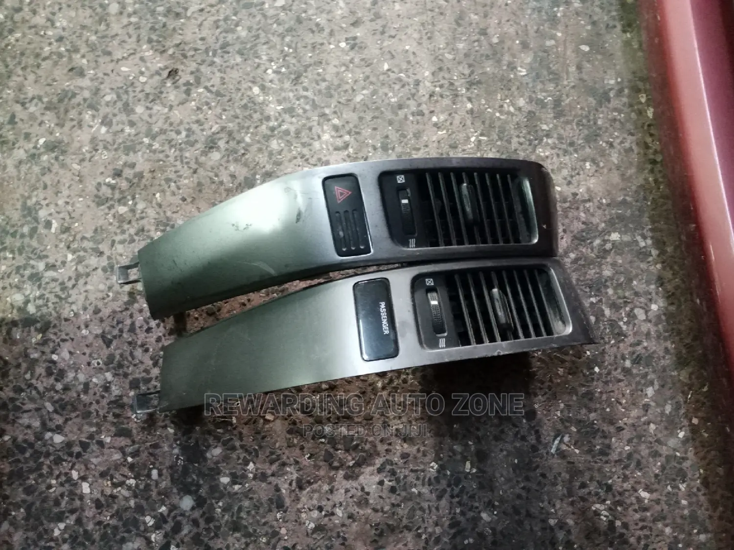 Prado 120 Vents