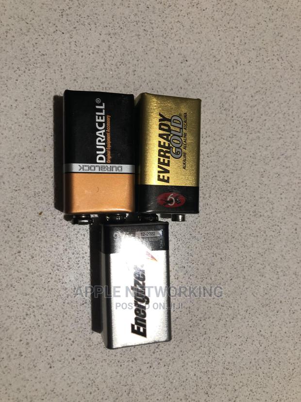 9V Battery - main view