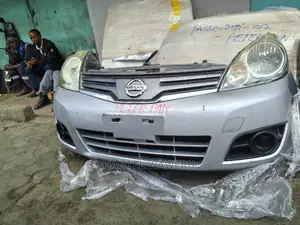 Nissan Note 2008 Nosecut
