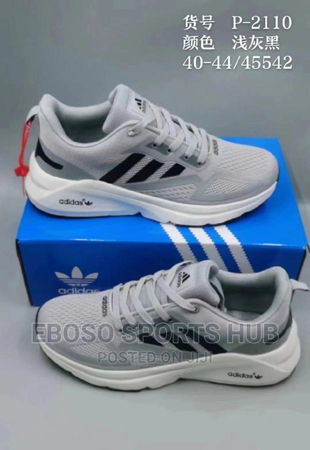 White Sports Shoes - thumbnail 2