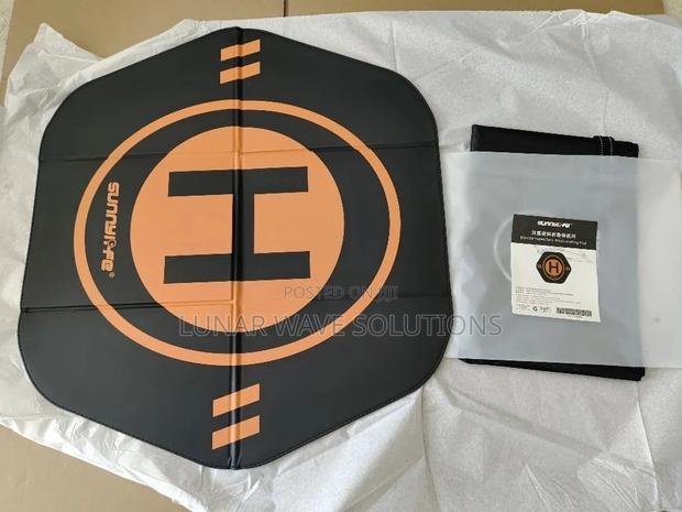 Outdoor Portable Drone Landing Pad(55"By50")