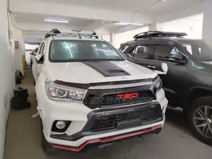 Toyota Hilux 2016 White