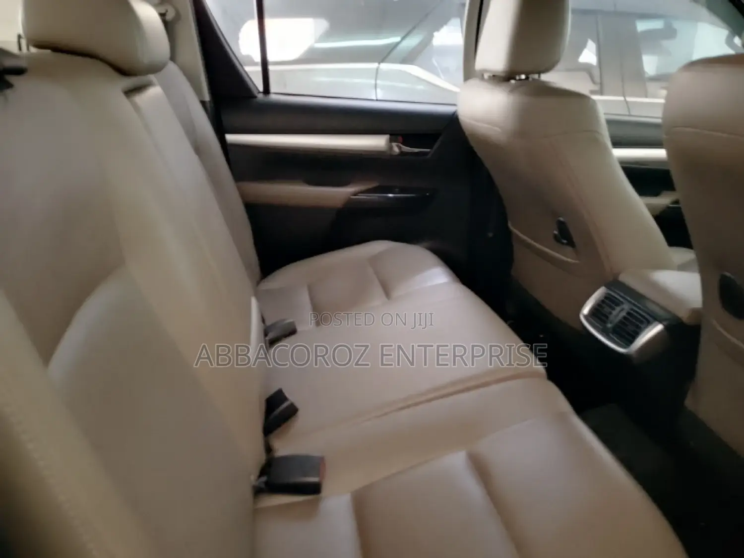 Toyota Hilux 2016 White