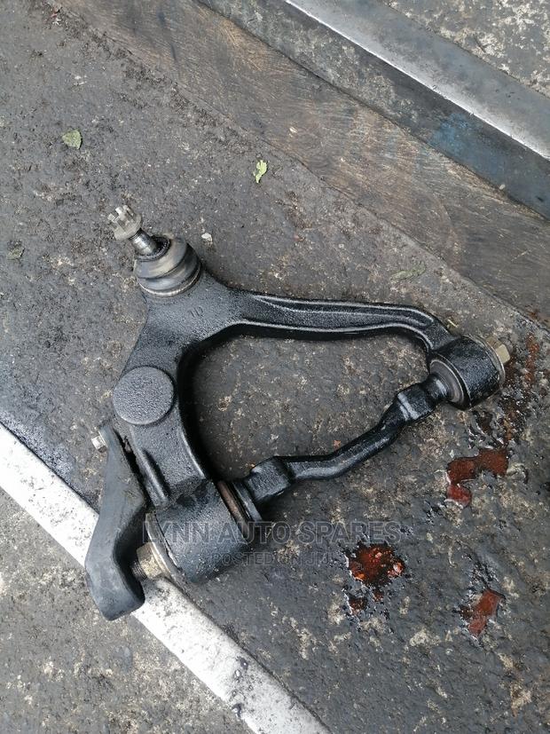 Toyota Hiace 5l Shark Upper Suspension Arm