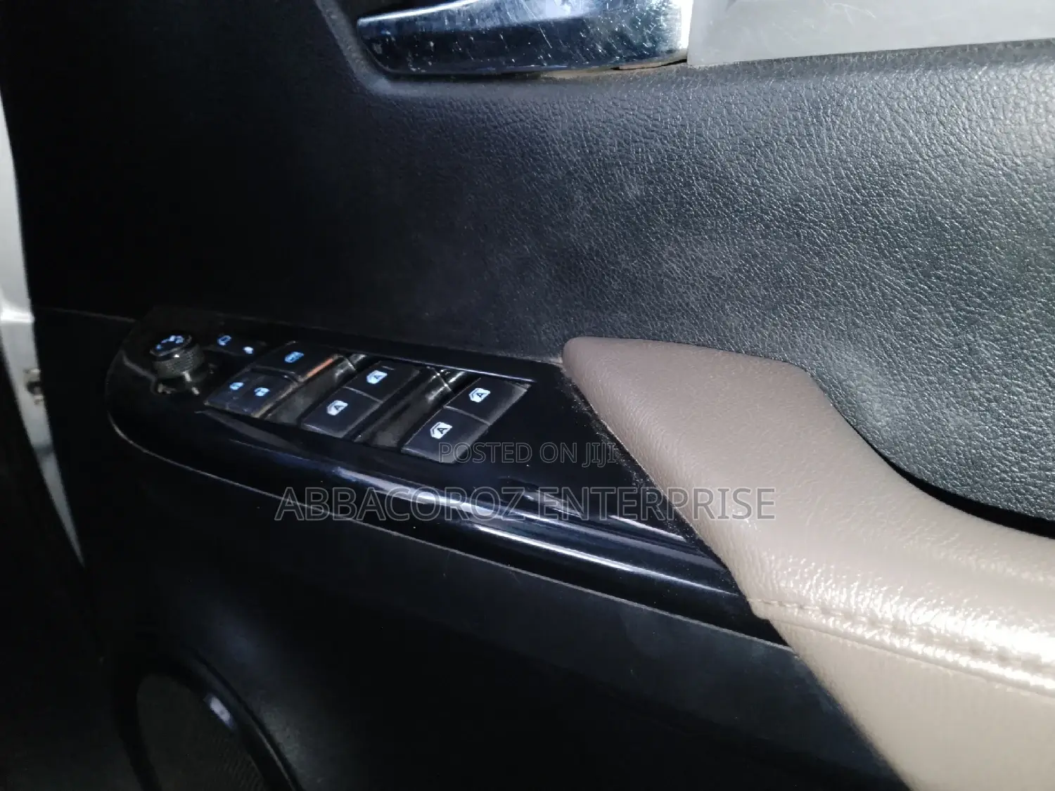 Toyota Hilux 2016 Gray