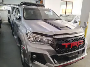 Toyota Hilux 2016 Gray