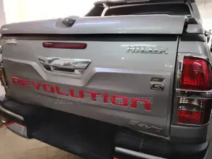 Toyota Hilux 2016 Gray