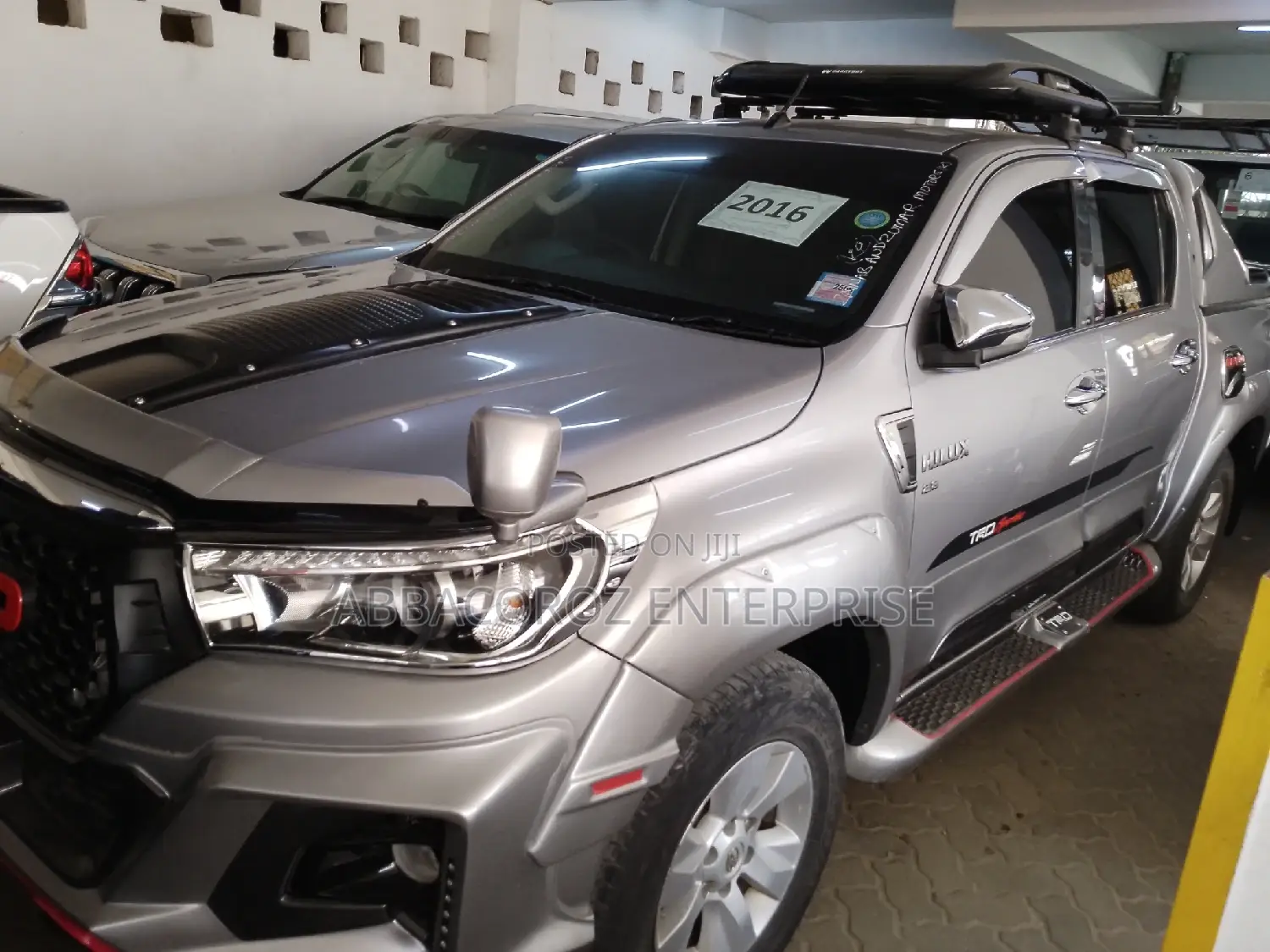 Toyota Hilux 2016 Gray