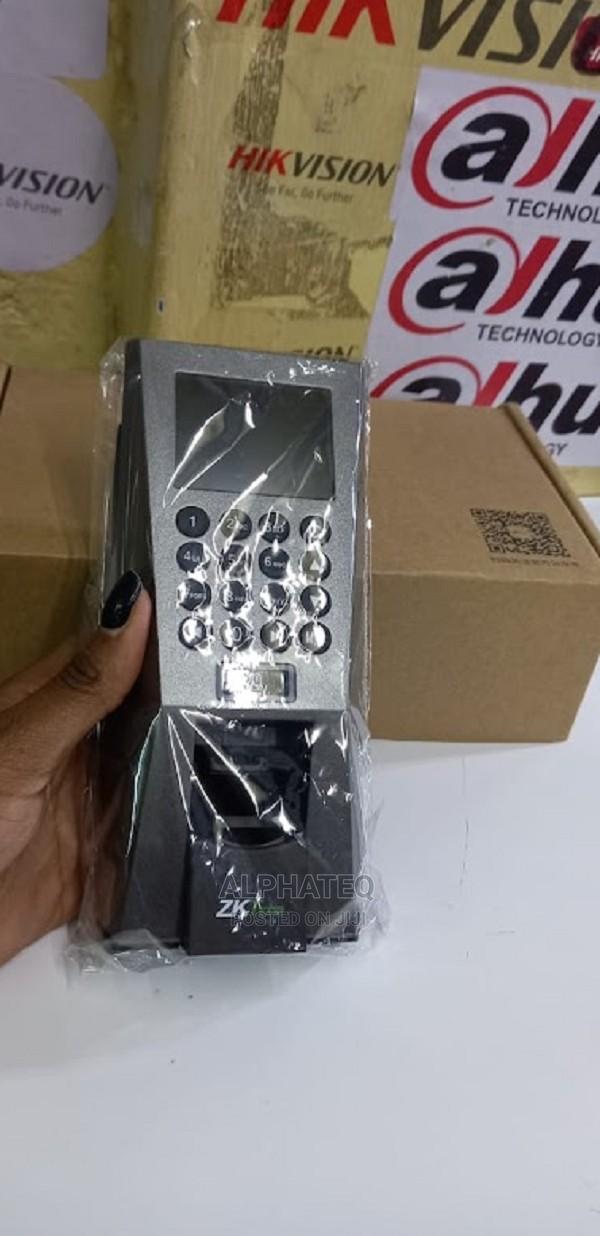 Reliable Access Control F18 With Time Attendance - main view