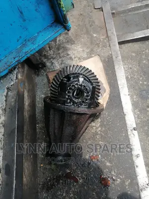 Toyota Hiace 7l Rear Differential (Diff Kanyungu)