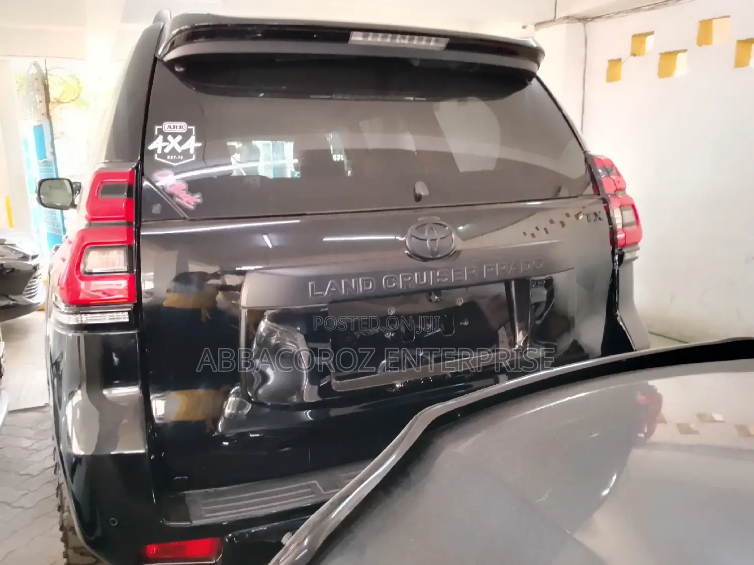Toyota Land Cruiser Prado 2018 Black
