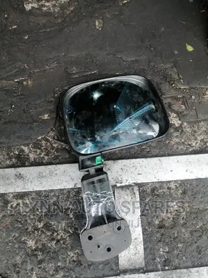Toyota Hiace 7l Mirror Boot