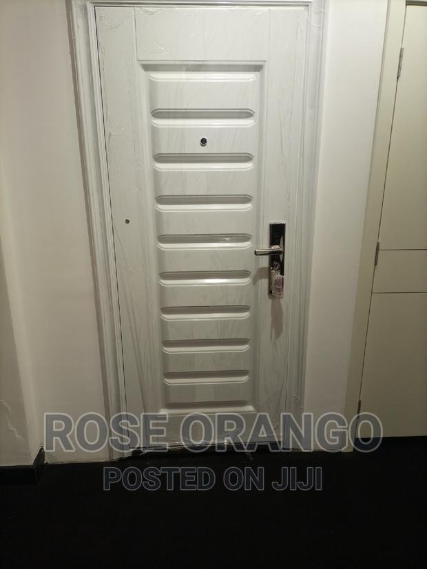 Classic White Door Single