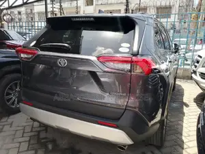 Toyota RAV4 2020 Gray