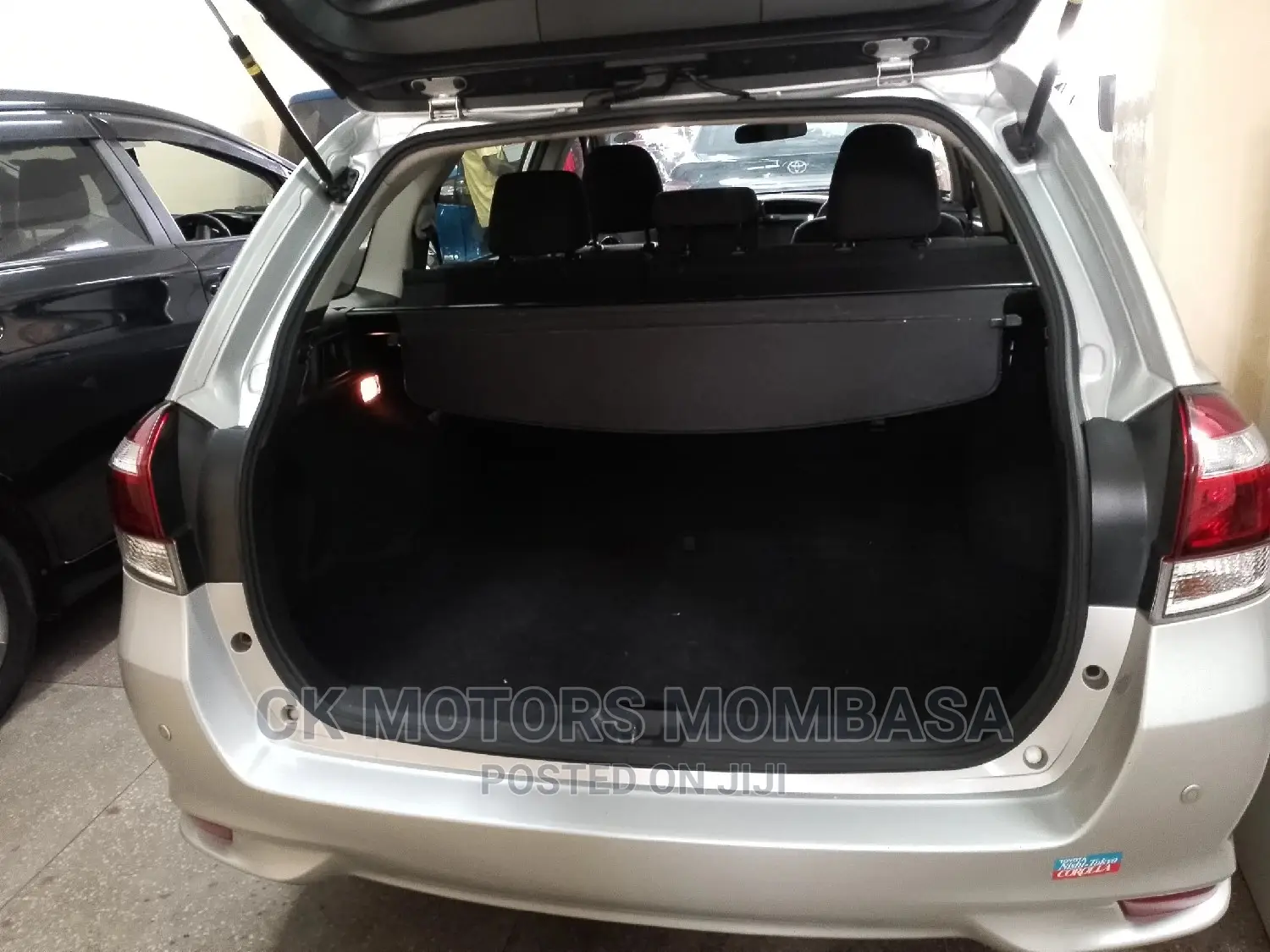 Toyota Corolla Fielder 2016 Silver