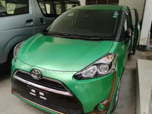 Toyota Sienta 2016 Green