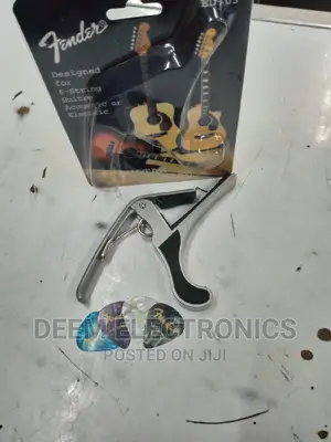 Guitar Capo Grey With Fender Guitar Picks 4, (0.46mm)
