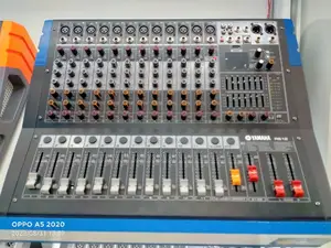 Yamaha Rs 12 Powered Mixer