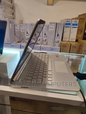 Laptop HP 14-Dq1025cl 8GB AMD Ryzen 3 SSD 512GB