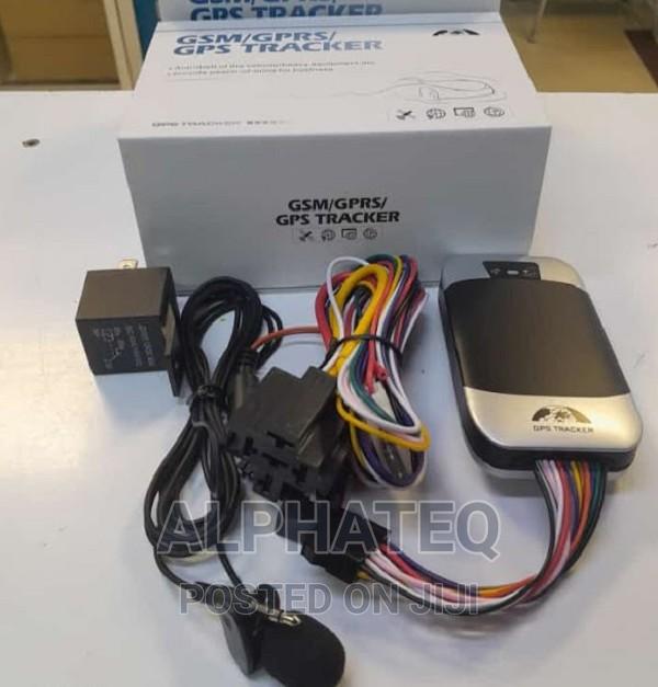 Car GPS Tracker Tk303b Vehicle GPS Tracker