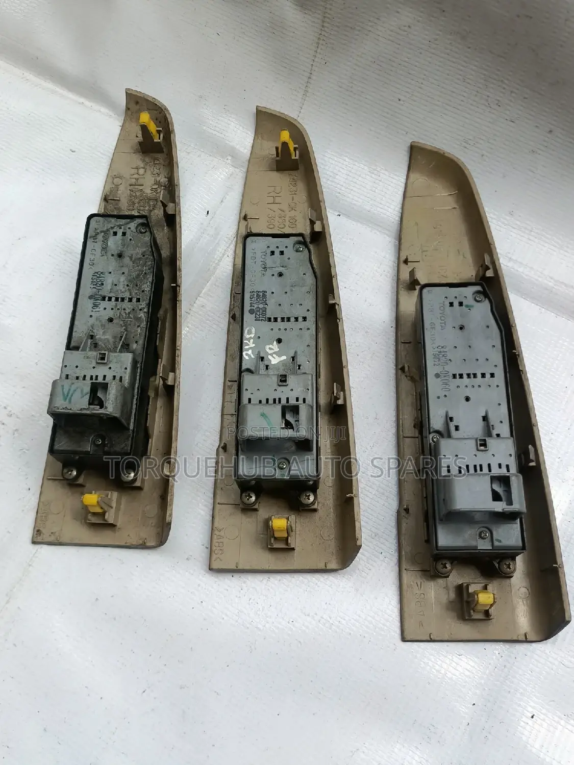 Toyota Fortuner Hilux/2kd Main Door Switch