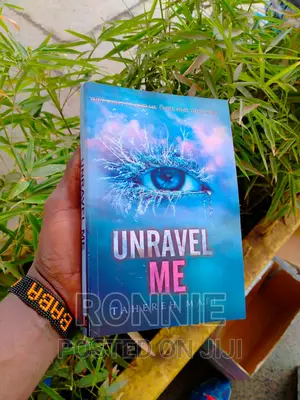 Unravel Me Book by Tahareh Mafi