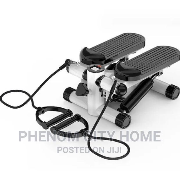 Mini Stepper With Resistance Bands - thumbnail 2