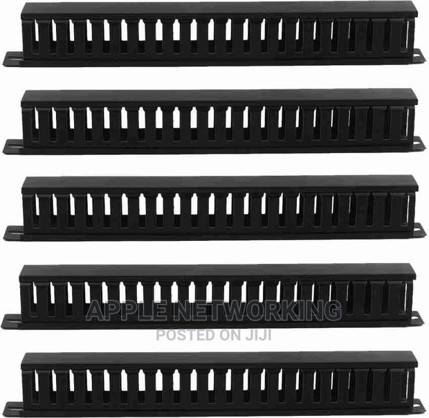 1U Cable Manager - main view