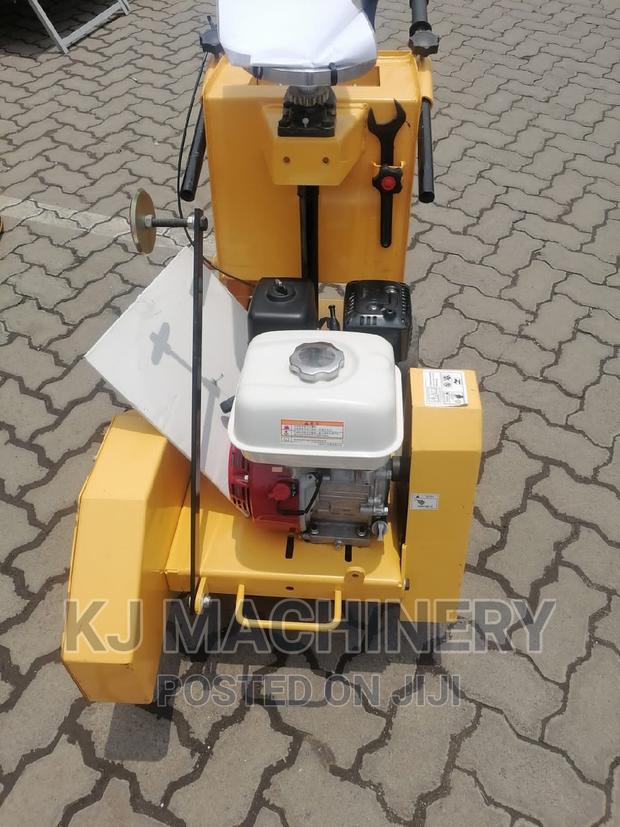 Concrete Cutter-Honda Engine-Petrol Powered - thumbnail 3