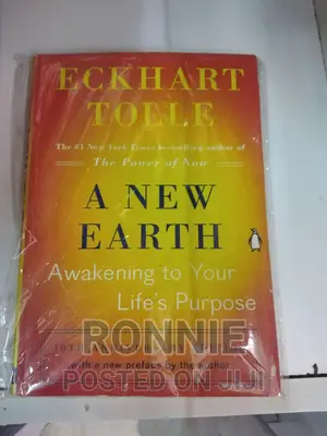 A New Earth Book by Eckhart Tolle