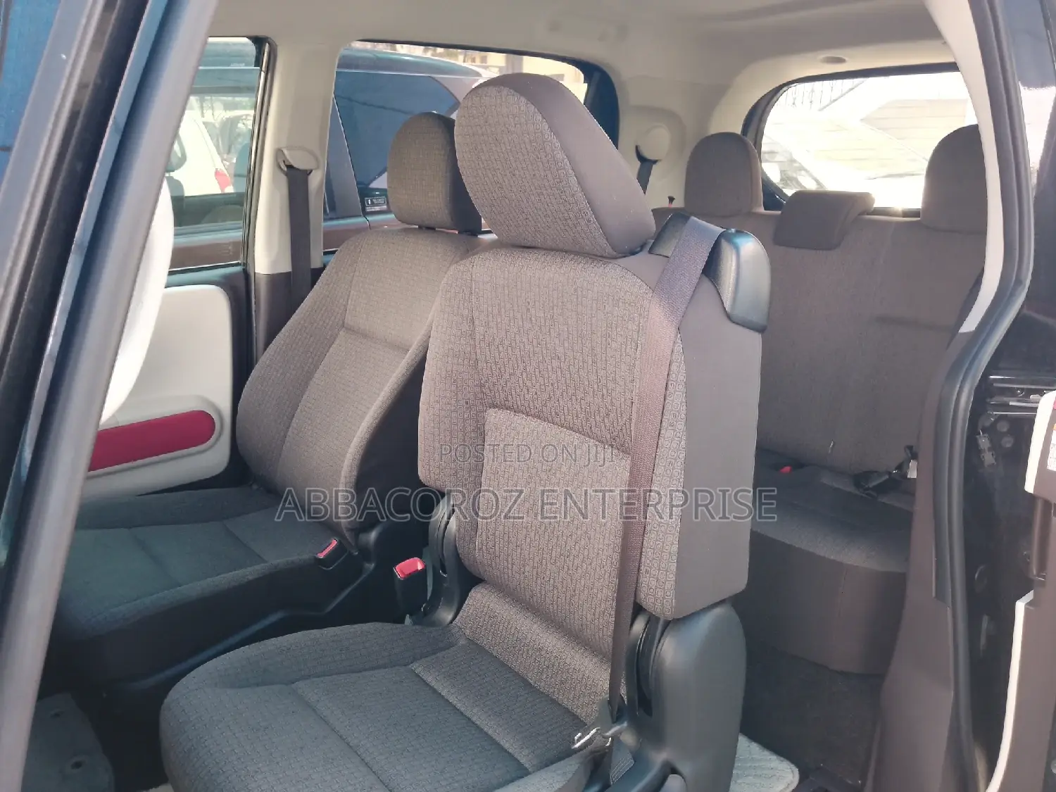 Toyota Porte 2016 Black