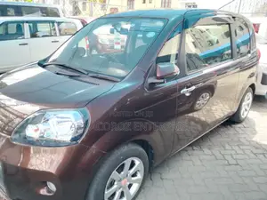 Toyota Porte 2016 Brown