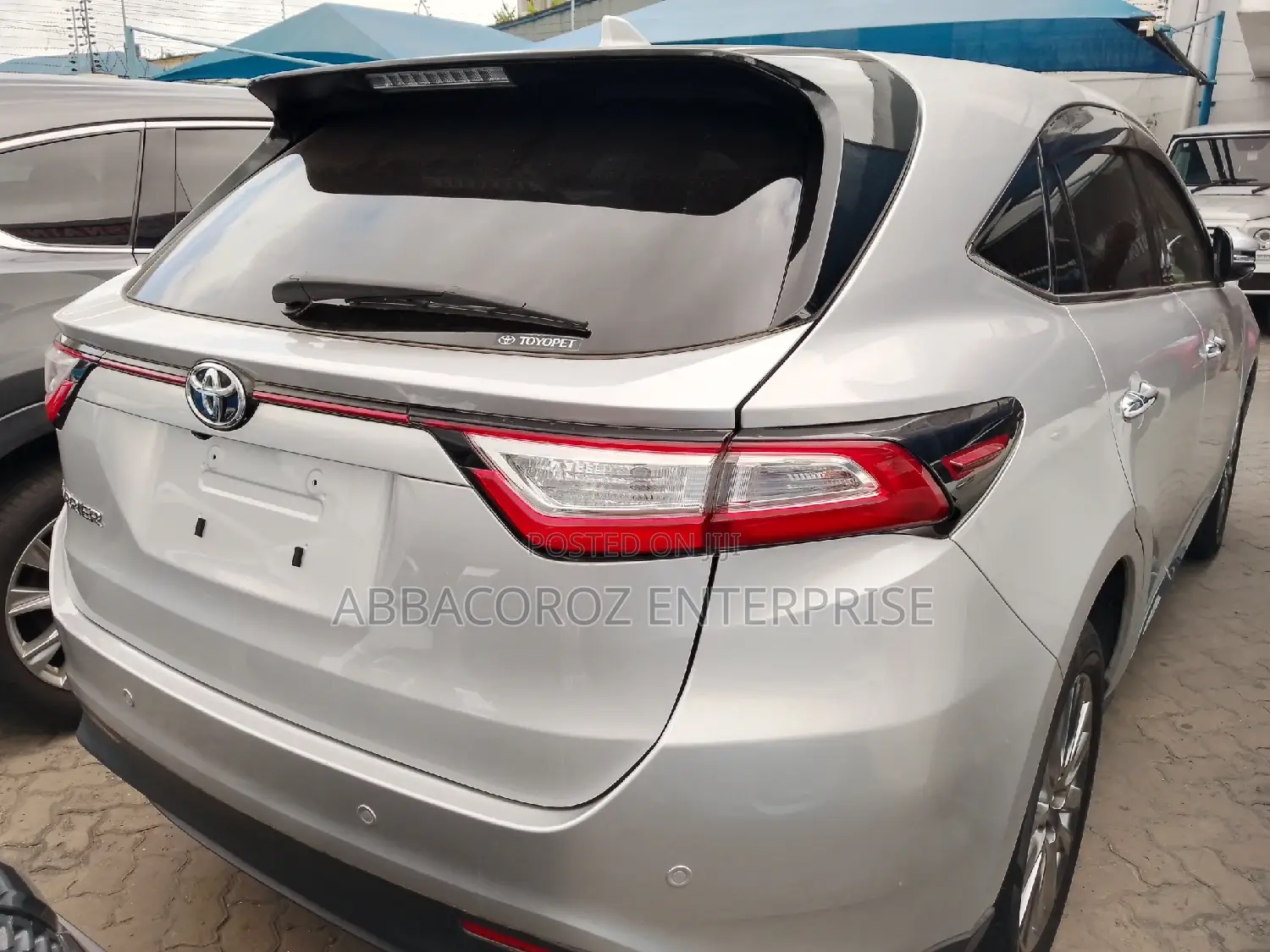 Toyota Harrier 2018 Gold