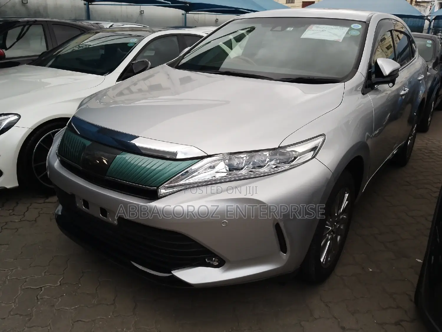 Toyota Harrier 2018 Gold