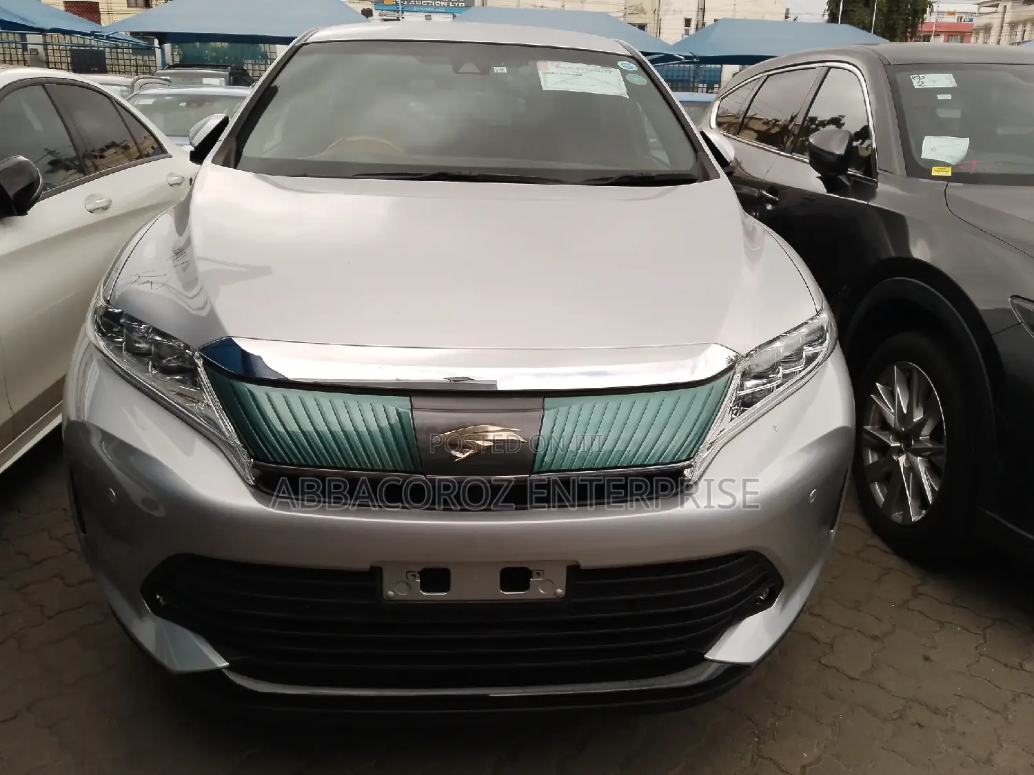 Toyota Harrier 2018 Gold