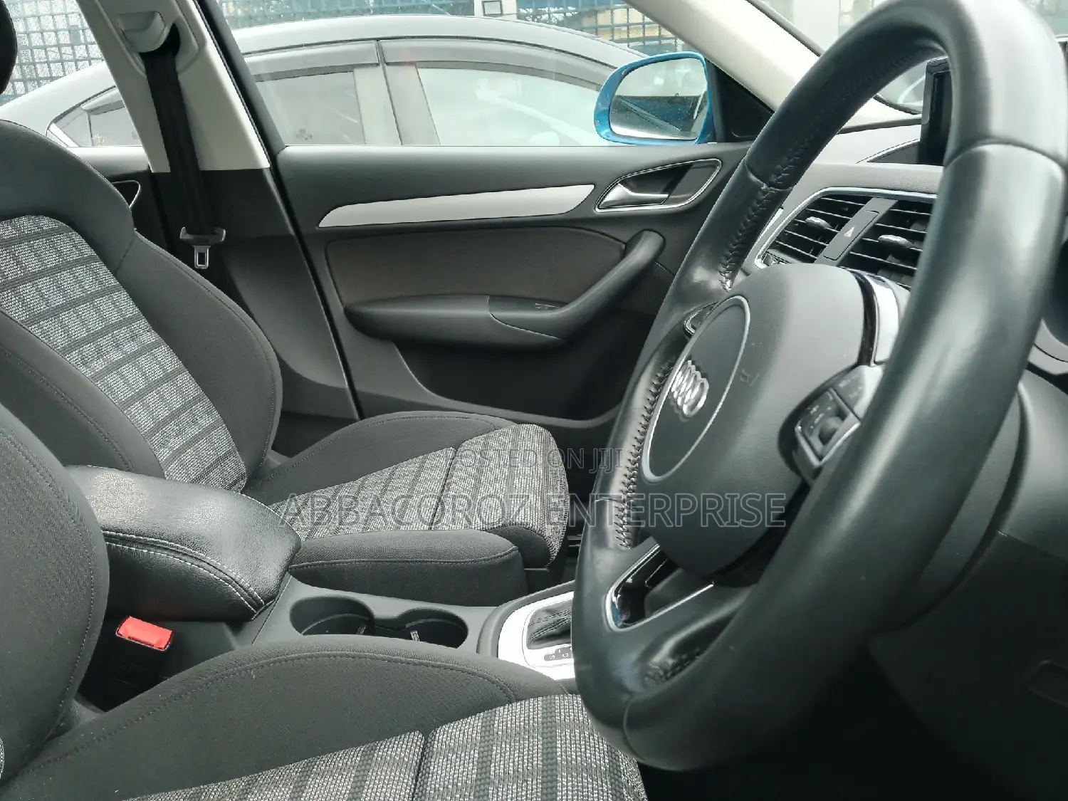 Audi Q3 2016 Blue