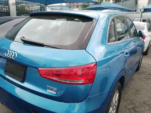 Audi Q3 2016 Blue