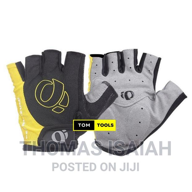Yellow Size L Pearl Izumi Half Finger Padded Sports Cycling